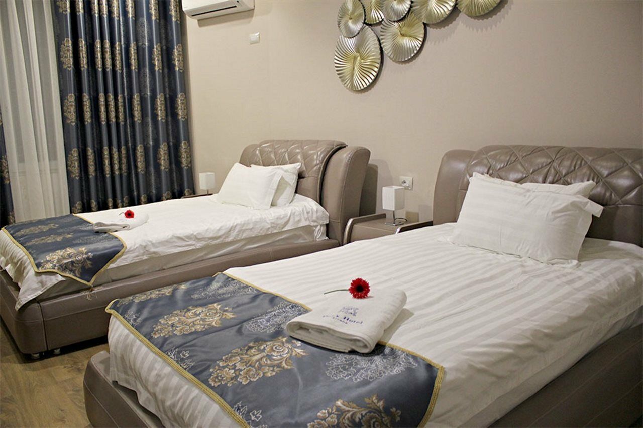 Hotel Park Tirana 3*
